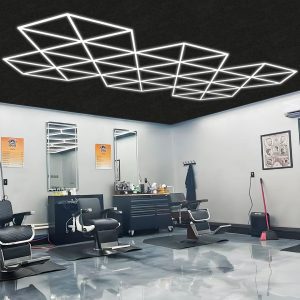 Peluqueria moderna con iluminación hexagonal